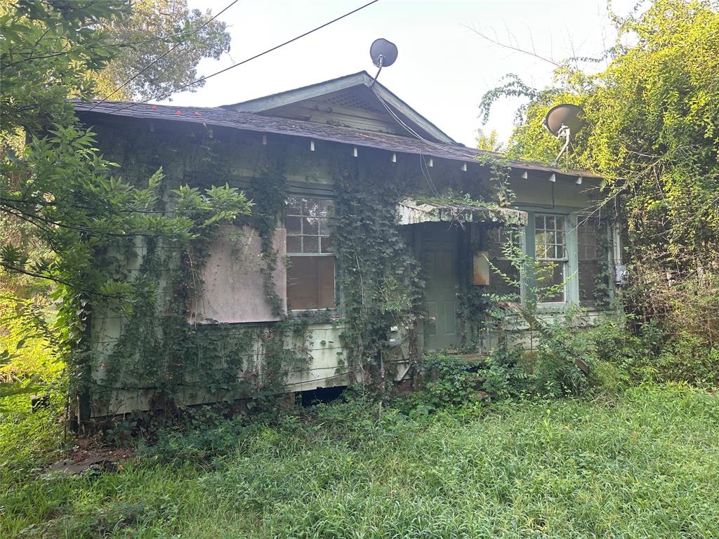 2620 Darien Street