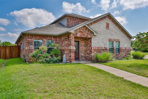 Photo of 1800 Silver Oaks Drive, Gainesville, TX 76240 (MLS # 21126127)