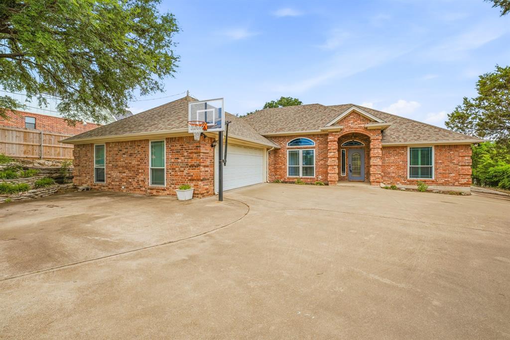 126 Spanish Oaks Trail