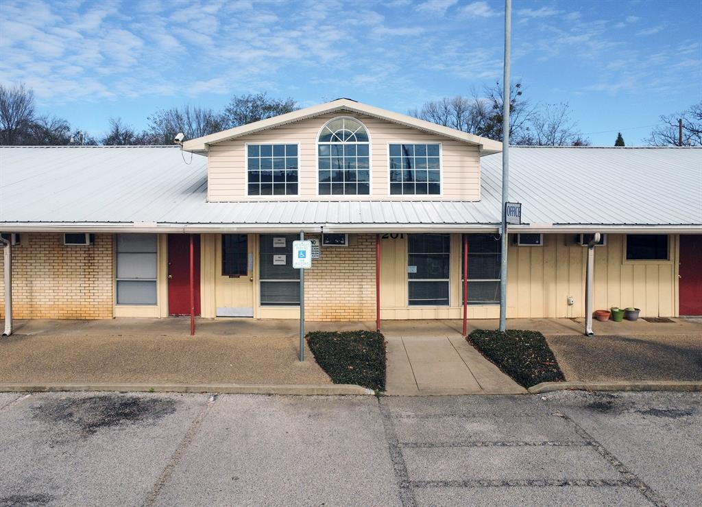 201 Flat Creek Road