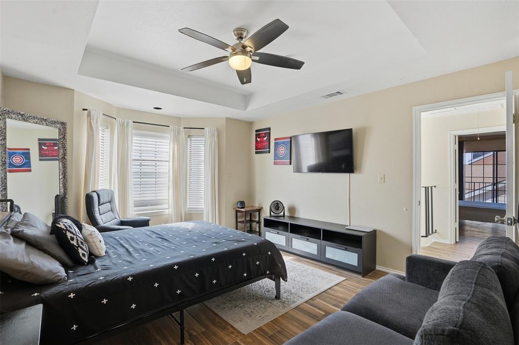 Boardwalk On The Pkwy Condos - Residential Lease