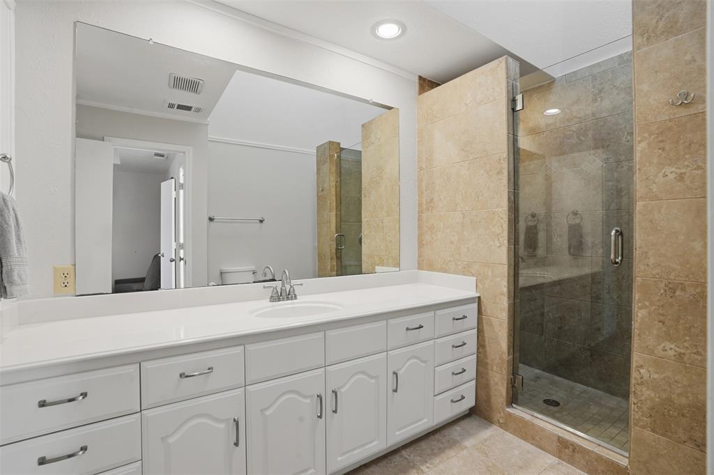 Boardwalk On The Pkwy Condos - Residential Lease