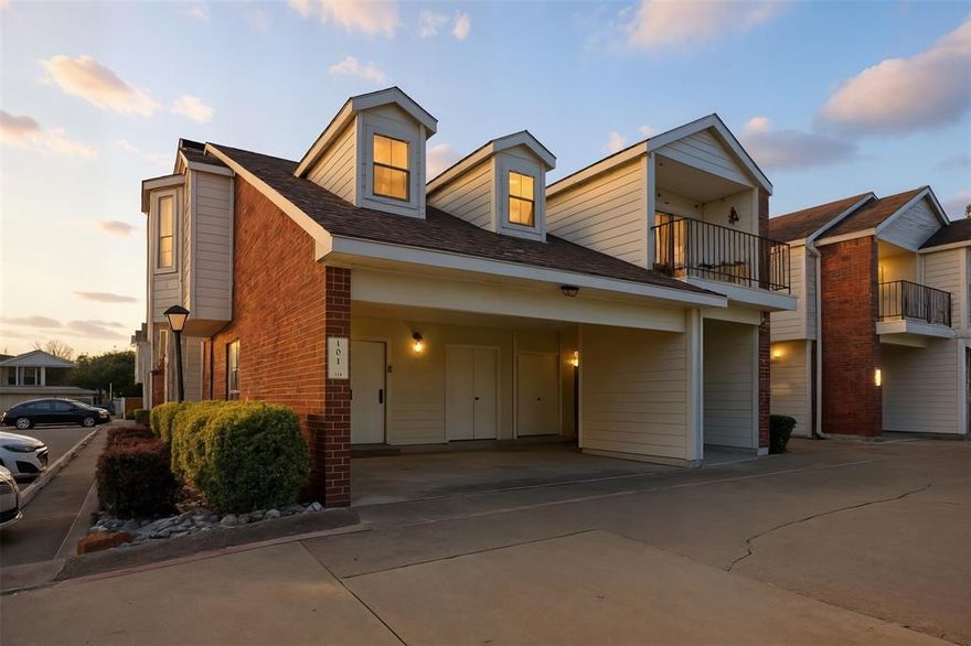 PRICE IMPROVEMENT!! Pet allowed on a case-by-case basis. Conveniently located just 15 minutes from Legacy West & downtown Dallas, this two-story condo offers easy access to parks, walking trails, restaurants, shops, movie theater, an arcade, & The Clubs of Prestonwood golf course ALL WITHIN A 5 MIN DRIVE!

Inside, the first floor features a bright entryway with a cozy mudroom filled with natural light. The kitchen sits to the right with bar seating & modern appliances, while a half bath is located to the left. Beyond the kitchen, you’ll find an open dining area accented by a spiral staircase & a spacious living room complete with a wet bar & wood-burning fireplace. A sliding glass door opens to a wooden deck, just steps from the community pool, jacuzzi & clubhouse. 

Upstairs, both bedrooms could serve as a primary suite. The main bedroom includes a fireplace, walk-in closet, & a private patio. The second bedroom features large bay windows & connects to the laundry & a versatile flex space with abundant natural light. Both ensuite bathrooms include skylights for added brightness.

This North Dallas gated community offers comfortable living with a functional layout, great natural light, and unbeatable proximity to nearby amenities.

FRIDGE, WASHER, & DRYER INCLUDED!!!