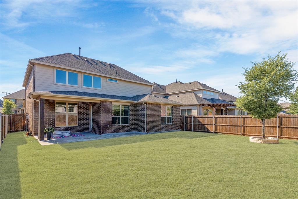 5204 Tuscarora Trail