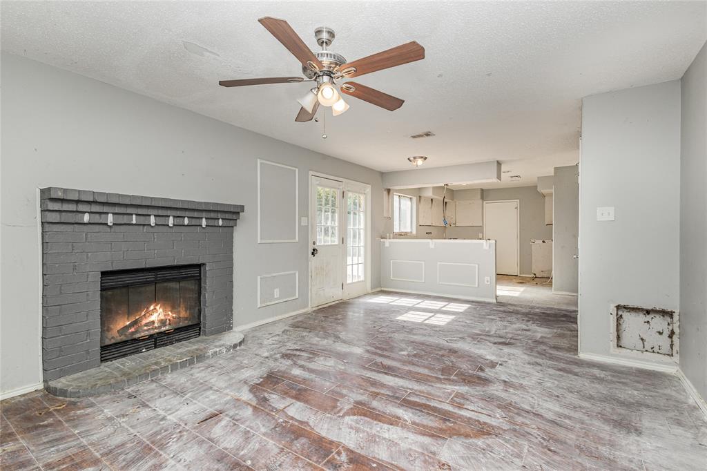 1207 Chapel Hill Drive