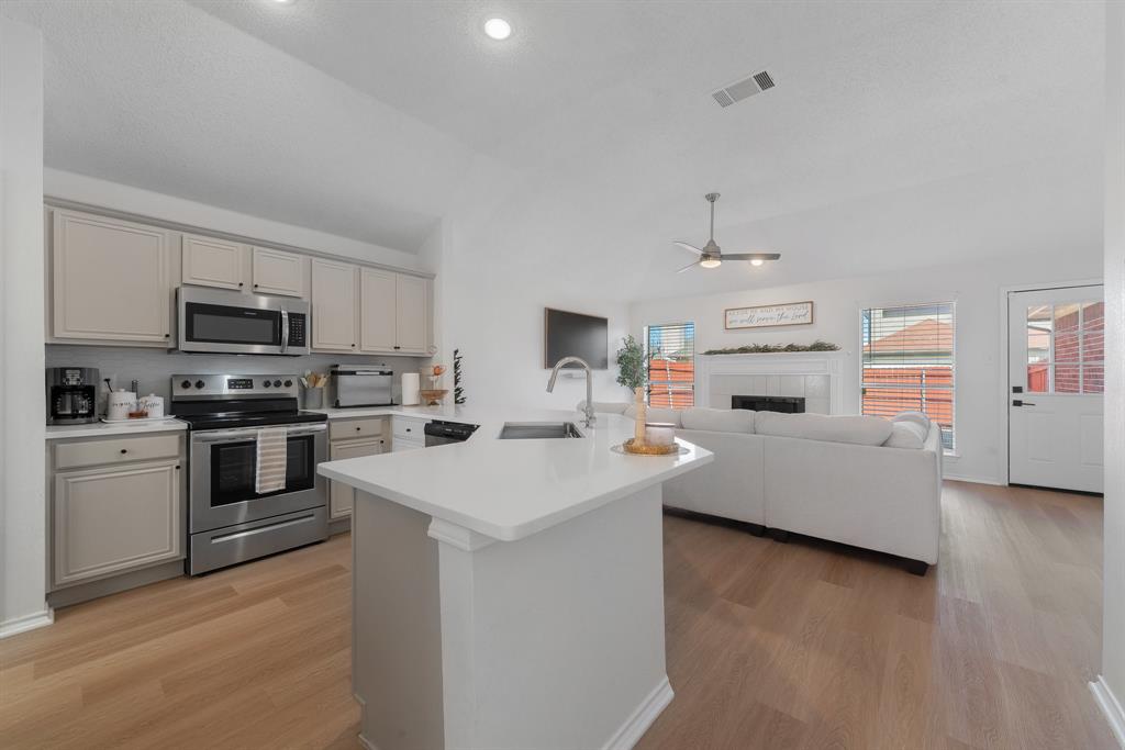 Moffitt Creek Estates - Residential Lease