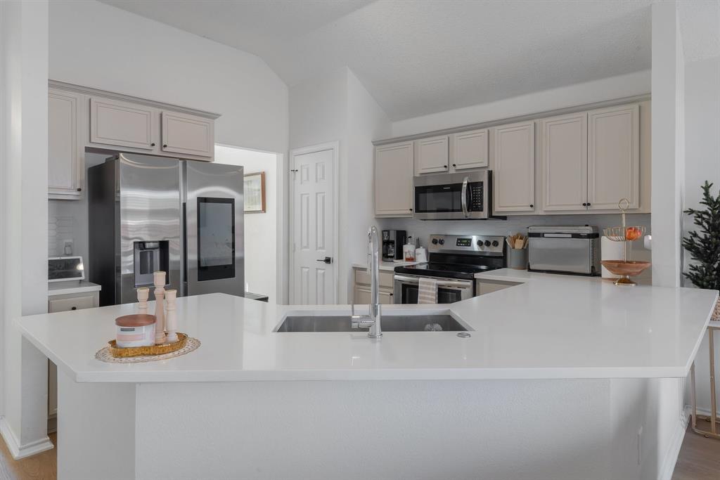 Moffitt Creek Estates - Residential Lease