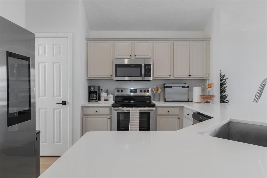 Moffitt Creek Estates - Residential Lease