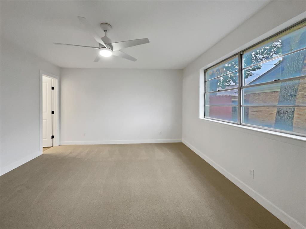 8512 Charing Cross Lane