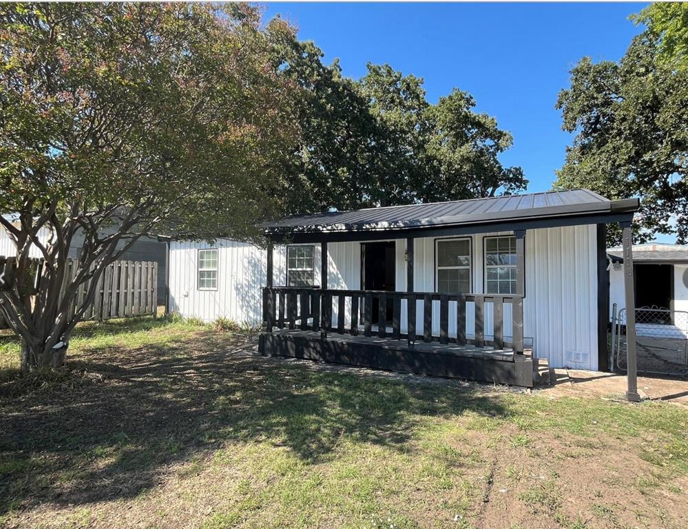 Photo of 1116 State Highway 276, West Tawakoni, TX 75474 (MLS # 21409198)