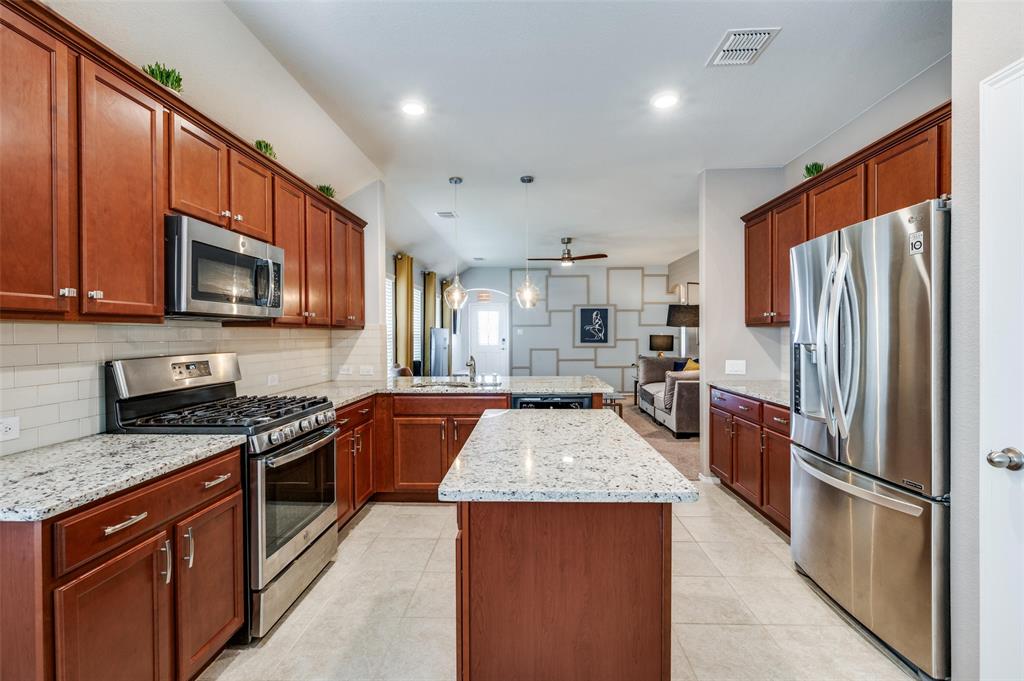 Hillstone Pointe Wes - Residential