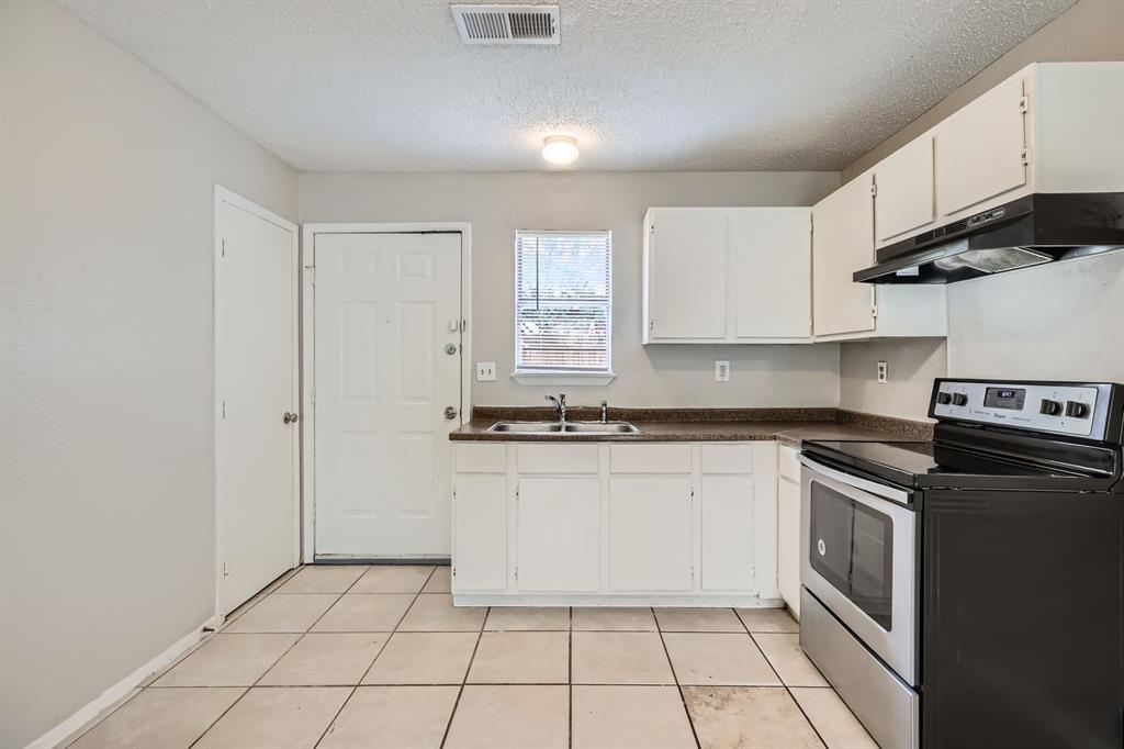 W J S Russell 4th Add - Residential