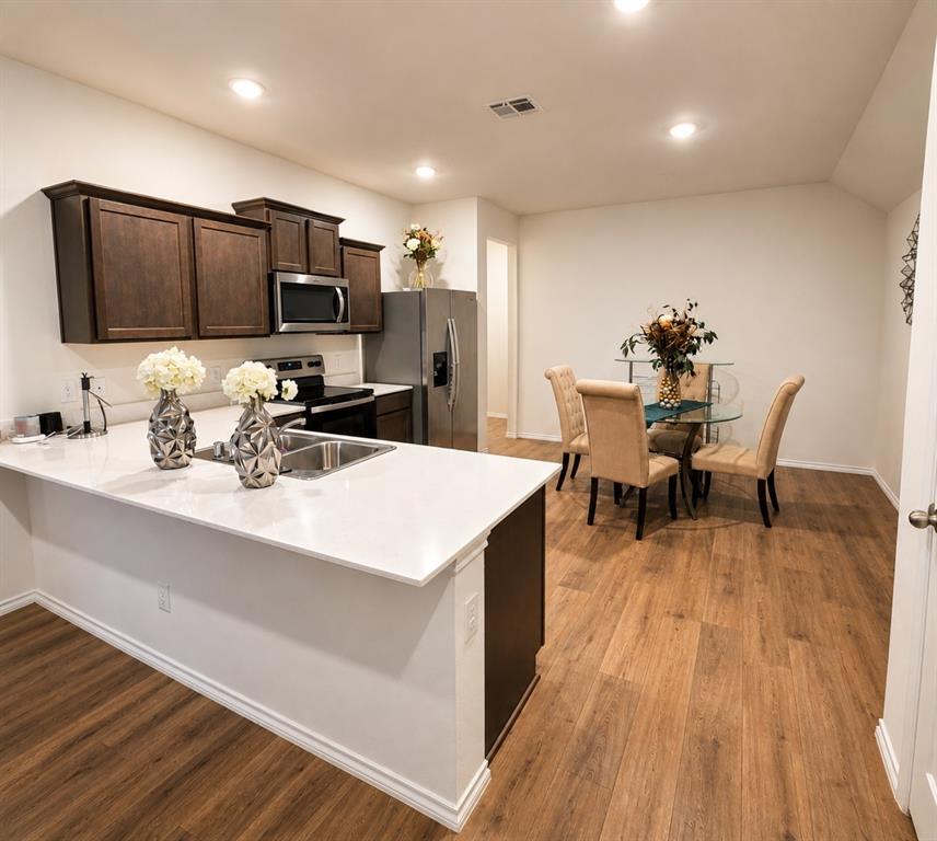 917 Sunrise Lane
