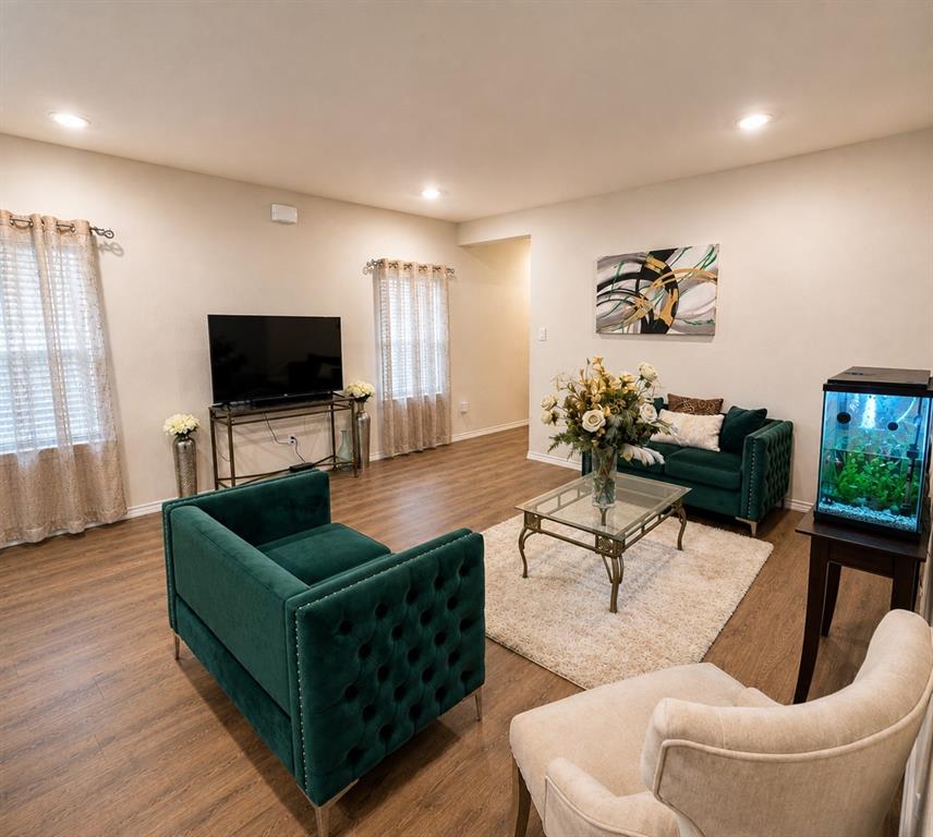 917 Sunrise Lane