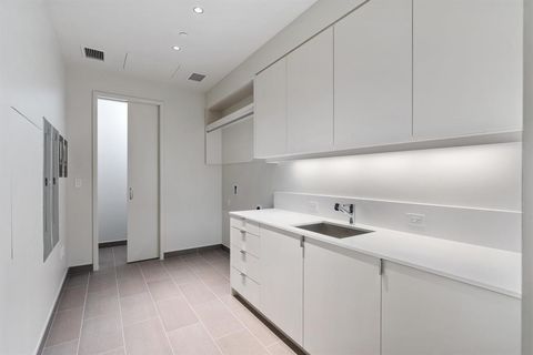 Tiny photo for 1747 Leonard Street #2402, Dallas, TX 75201 (MLS # 20920323)