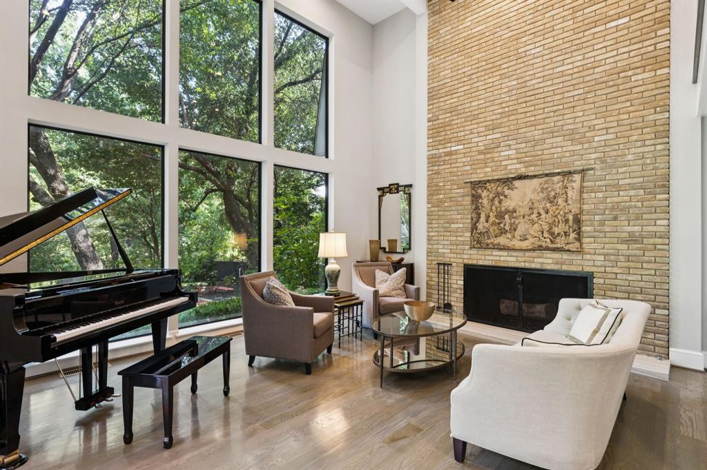 Oak Lawn Heights - Residential Lease