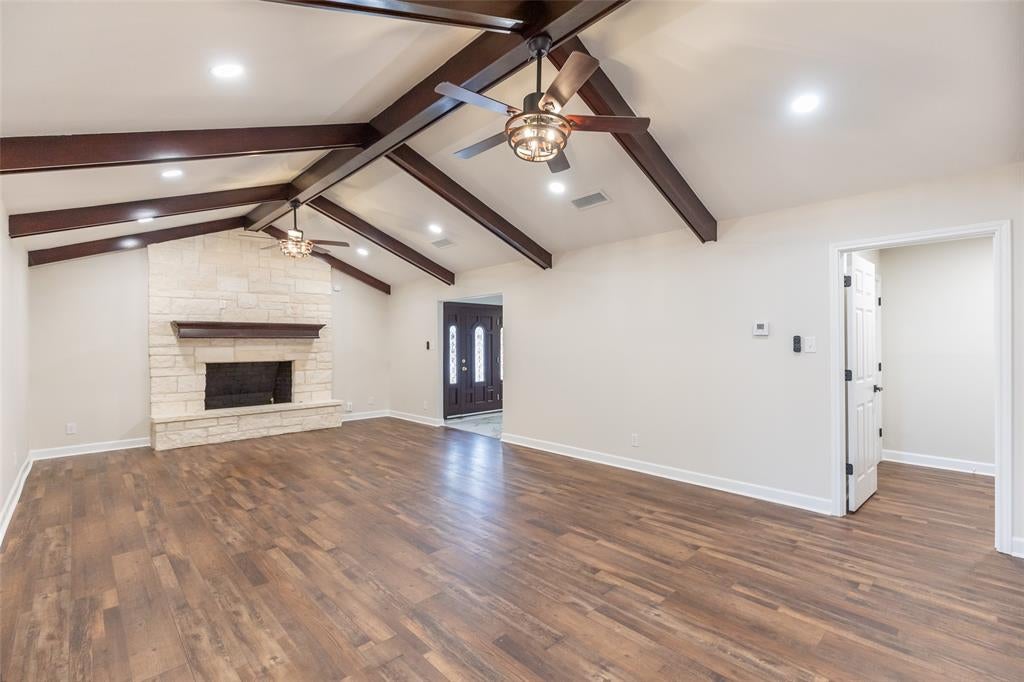 1394 S Pioneer Drive