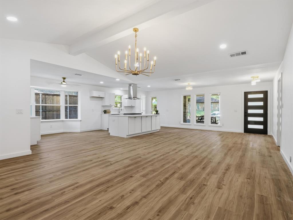 2500 Teakwood Lane
