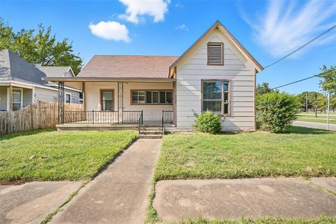 Photo of 1025 Chaffin Street, Sherman, TX 75090 (MLS # 21155657)