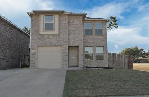 Photo of 777 River Hill Lane, Fort Worth, TX 76114 (MLS # 21086094)