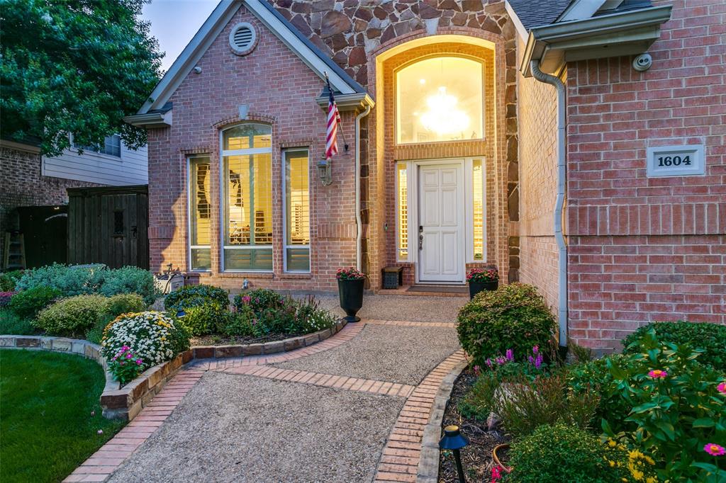 1604 Mcgreg Lane