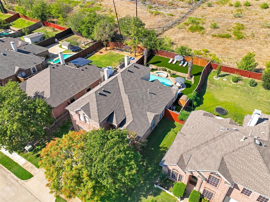 9427 Vista Circle
