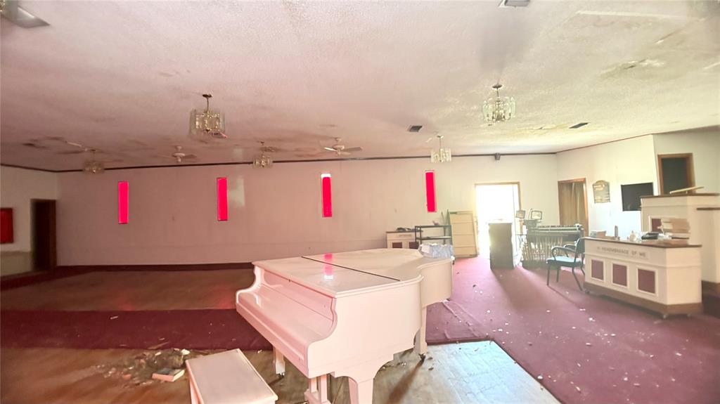 CHAMBERLAIN ARLINGTON HTS 2ND - Commercial Sale