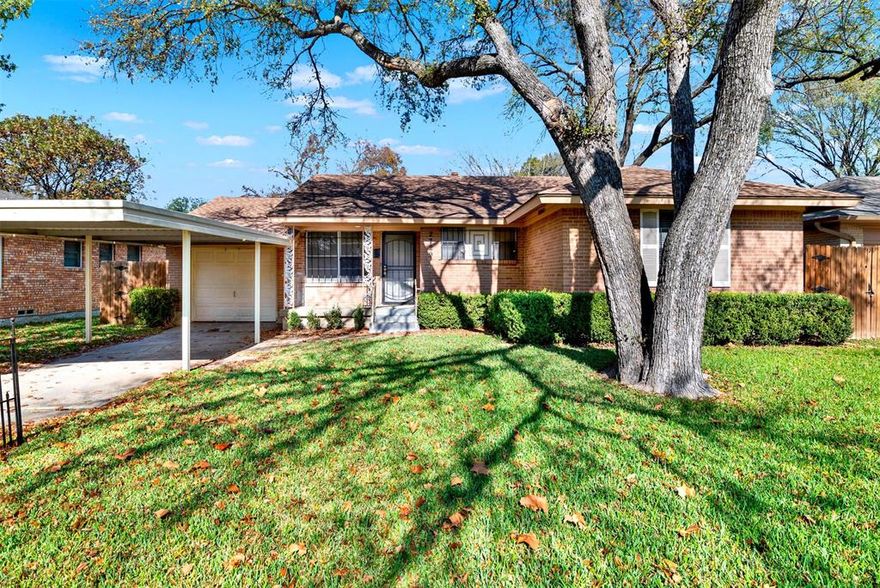 MOVE-IN READY! Nestled on a quiet interior lot in the established Shiloh Terrace neighborhood, this charming 3-bedroom, 2-bath home offers convenience, comfort, and plenty of potential. Surrounded by mature trees, the property enjoys an outstanding location with quick access to I-30, Hwy 12, and 635 for easy commutes, along with nearby local shops and dining.
Step inside to a practical single-story layout featuring a bright kitchen and dining area with ample counter space, tile flooring, and an abundance of natural light from large windows. An adjoining utility and dining+flex space provides extra room for storage, meal prep, or a casual workspace. The home includes comfortable bedrooms with generous floor space and closet storage. The primary bedroom features an ensuite bath and the secondary bath features a tub+shower combo— perfect for family and guests.
Out back, a large fully fenced yard is perfect for pets, gardening, or outdoor entertaining. Mature trees offer shade and character, while the expansive lawn provides plenty of space to relax or plan future projects.
A standout feature is the oversized garage, complete with workbenches, tool storage, and an enclosed storage nook—ideal for hobbyists, mechanics, or anyone needing room for equipment, bikes, or outdoor gear.
With its great location, functional layout, and ample indoor and outdoor space, this home offers charm, versatility, and wonderful potential--making it a great opportunity for investors or anyone looking to personalize their next home.