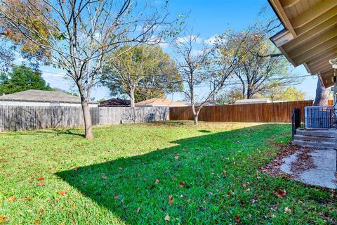 Tiny photo for 2729 Lockhart Avenue, Dallas, TX 75228 (MLS # 21116547)