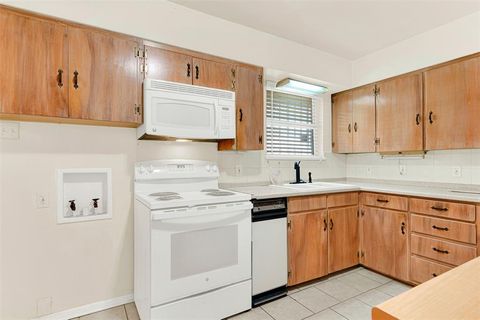 Tiny photo for 2729 Lockhart Avenue, Dallas, TX 75228 (MLS # 21116547)