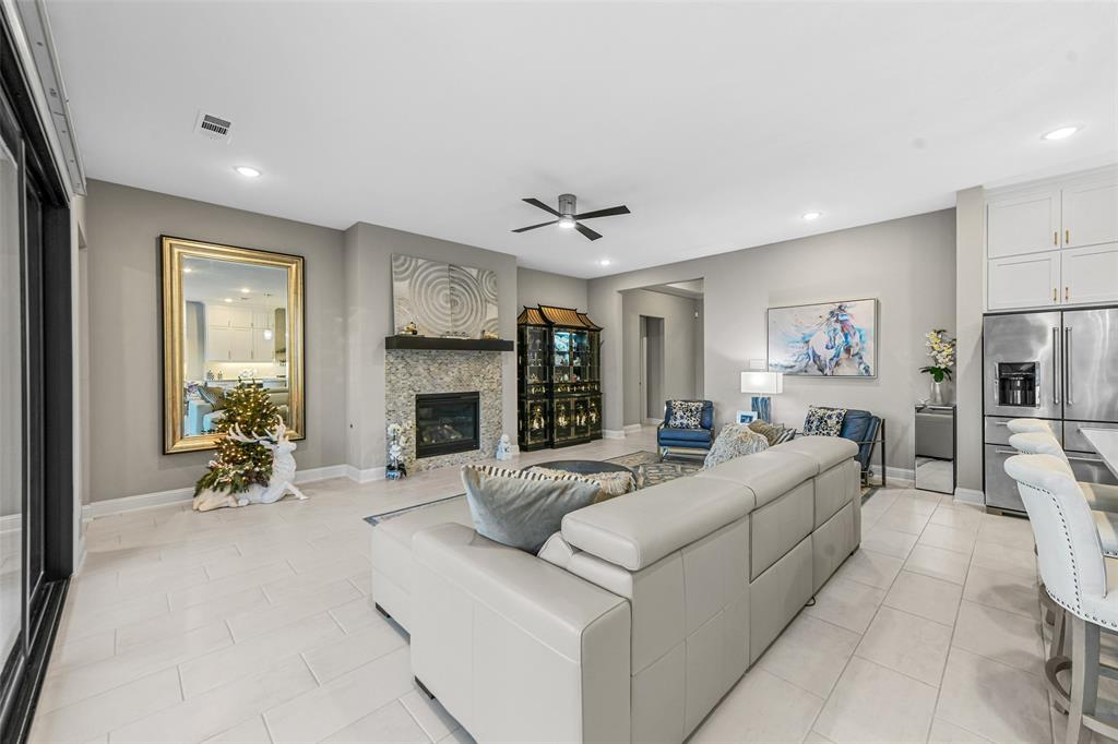 Northlake, Texas 76247, United States, 4 Bedrooms Bedrooms, ,4 BathroomsBathrooms,Residential,Pending,28070