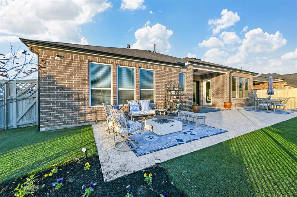 Northlake, Texas 76247, United States, 4 Bedrooms Bedrooms, ,4 BathroomsBathrooms,Residential,Pending,28070