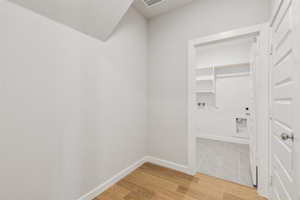 Elevon - Residential