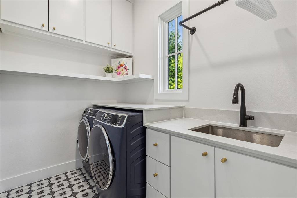 Newman Village Ph One - Residential