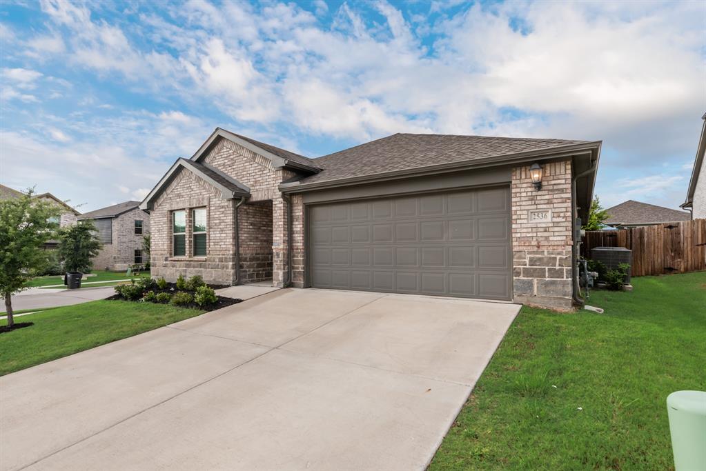 2536 Peoria Drive