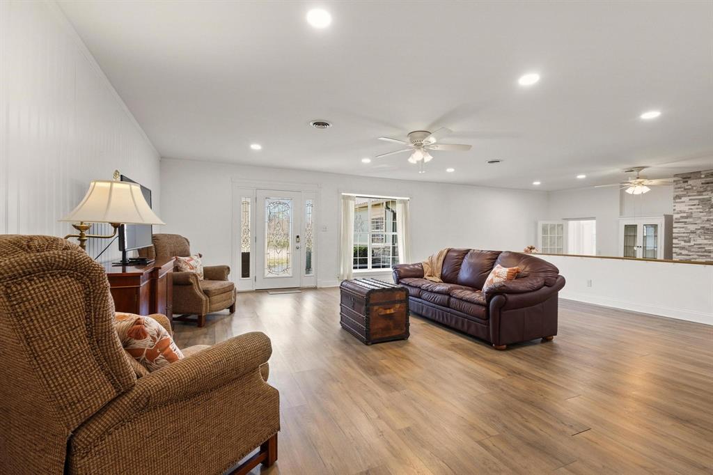 1053 Paradise Cove Road