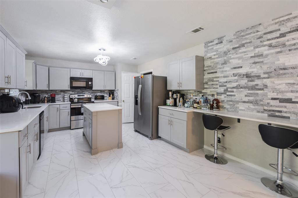 Casa Linda #8 - Residential