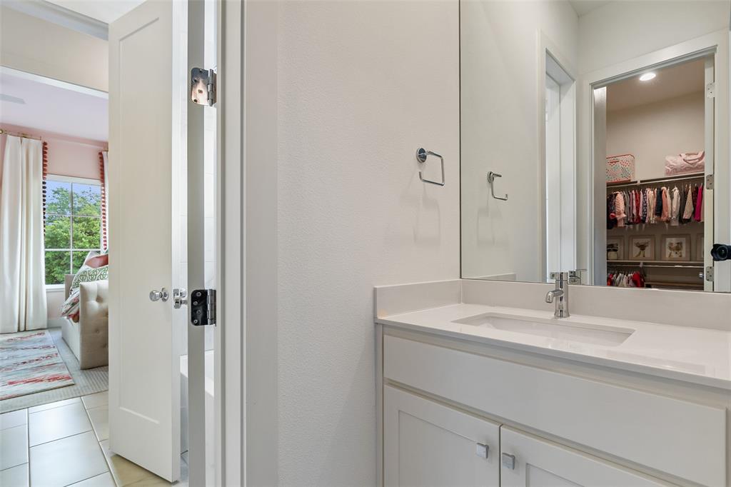 Llano Place - Residential