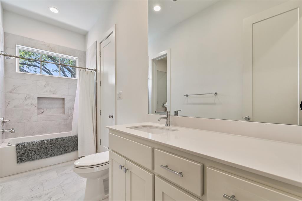 Llano Place - Residential