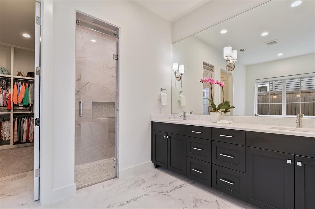 Llano Place - Residential