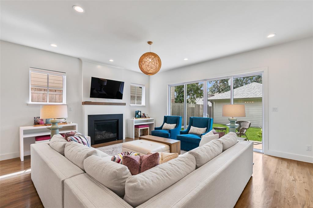 Llano Place - Residential