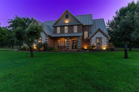 A home in Sulphur Springs