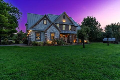 A home in Sulphur Springs