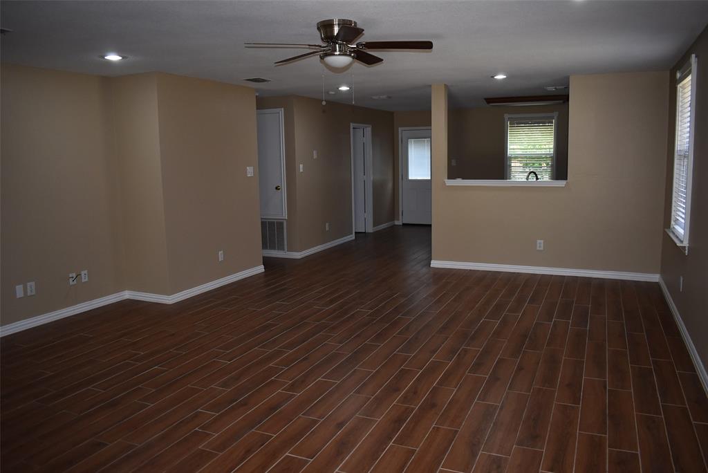 721 Pickwick Lane
