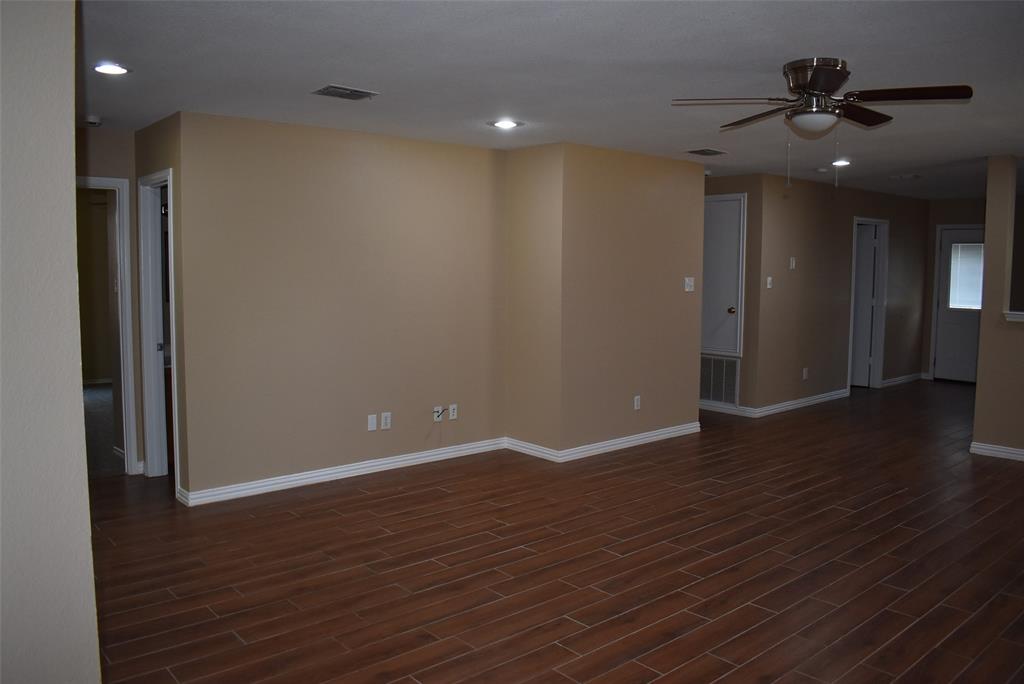 721 Pickwick Lane