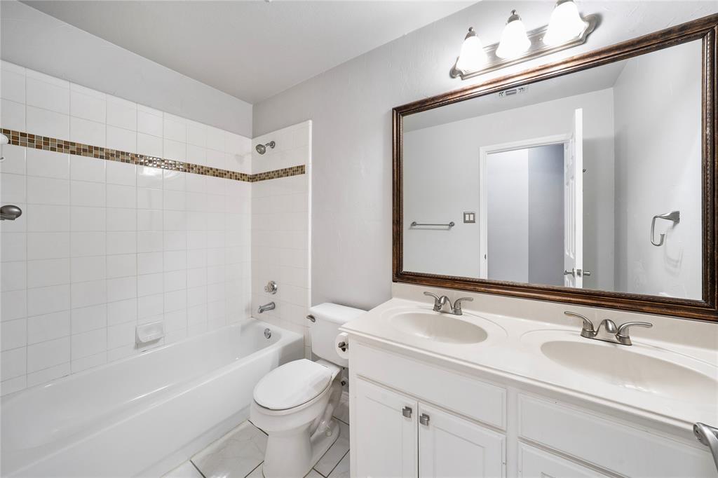 10715 Wild Oak Drive