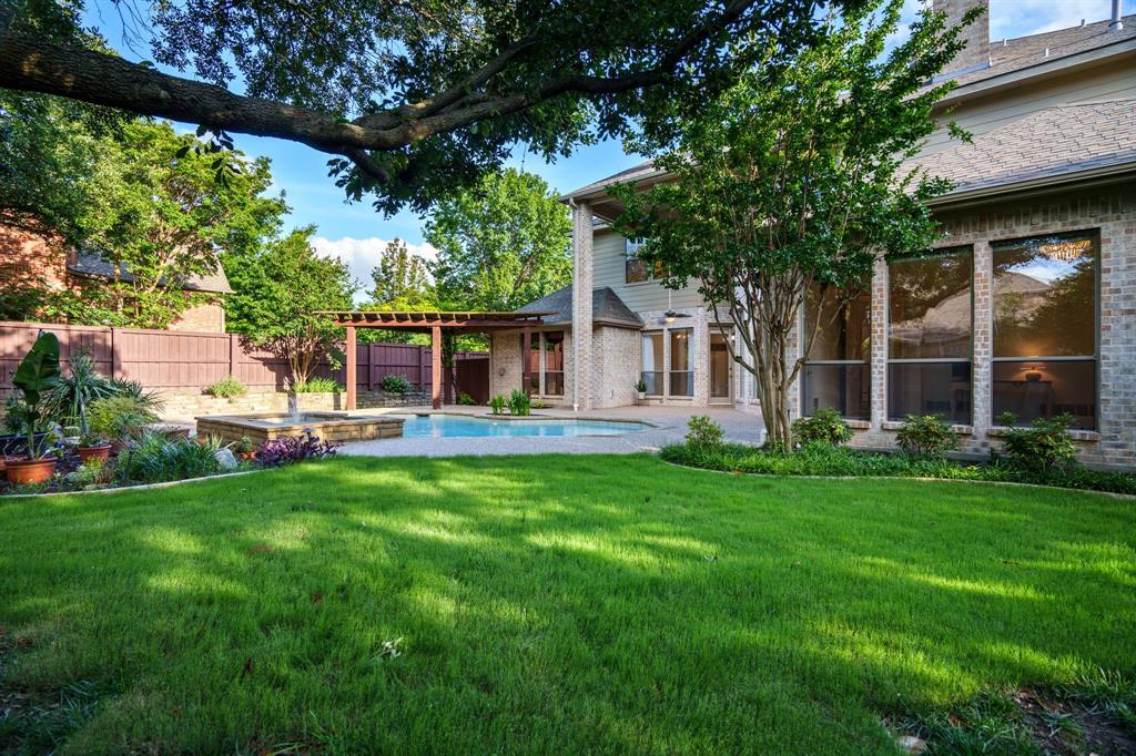 6004 Blossom Court