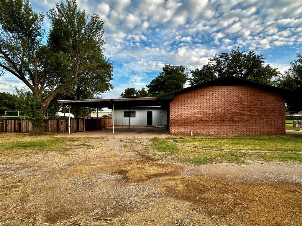 141 Dickson Road