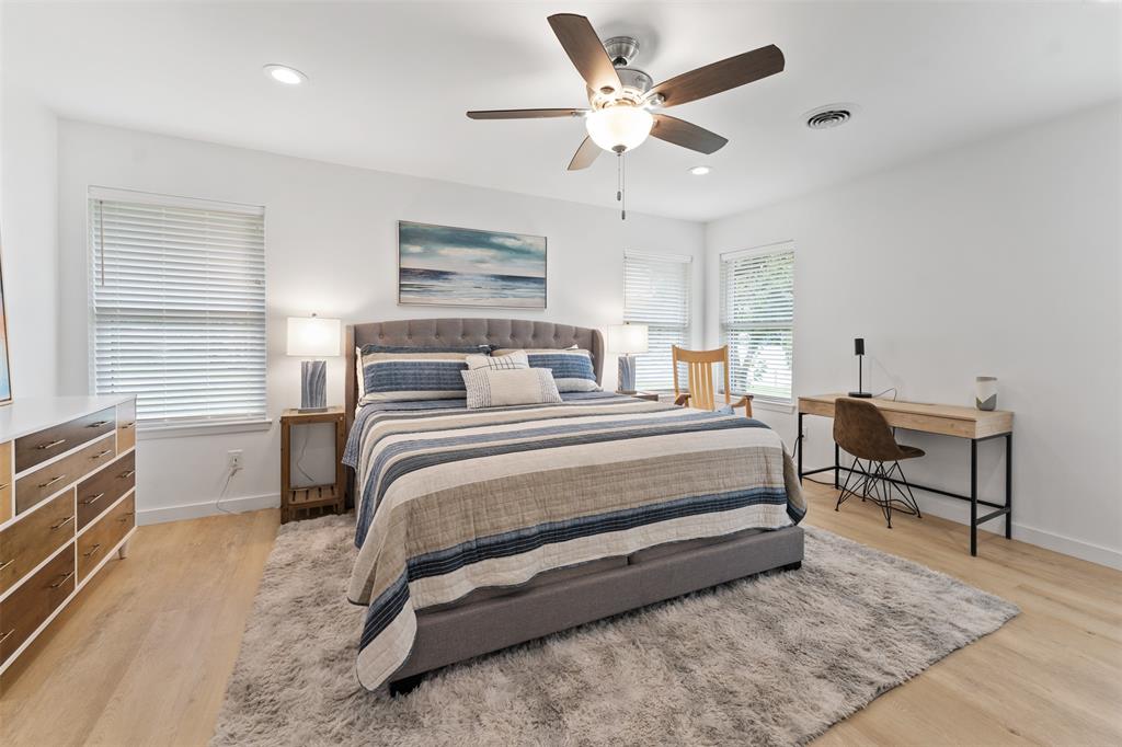 Oakwood Shores - Residential