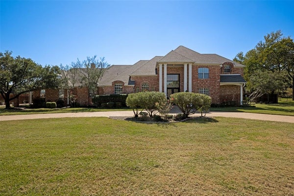 105 MEADOW VIEW DR, ARGYLE, TX 76226 - Image a8a2596d138e94d6eaf0f2b00eda68cf/12225856